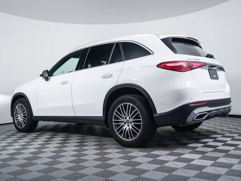 Certified 2025 Mercedes-Benz GLC 300 4MATIC image 3