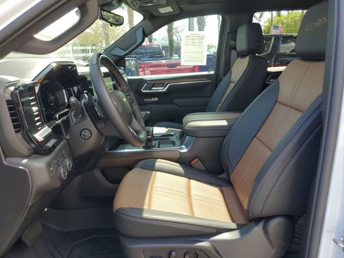 Used 2026 Chevrolet Silverado 1500 High Country image 11