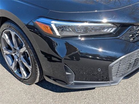 Certified 2025 Honda Civic Sport Touring image 2