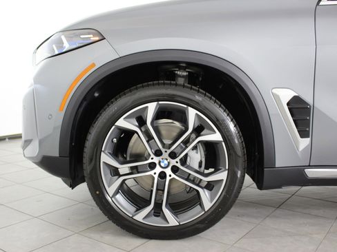 New 2026 BMW X5 xDrive40i w/ Climate Comfort Package image 11