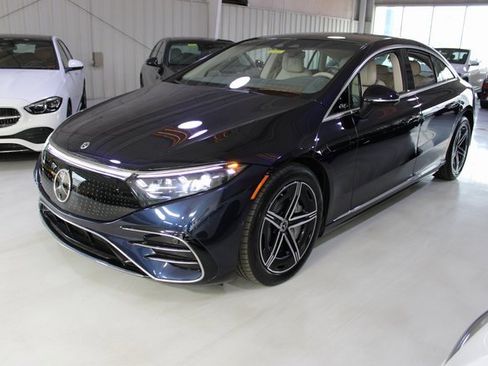 Used 2023 Mercedes-Benz EQS 580 4MATIC Sedan image 40