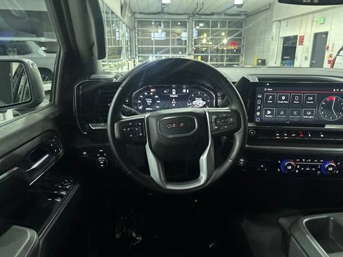 Used 2025 GMC Sierra 1500 SLT AWD/4WD image 33