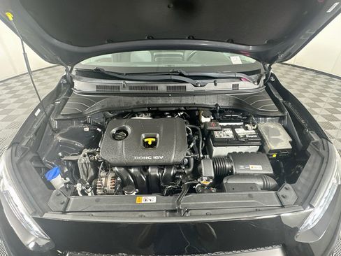 Used 2021 Hyundai Kona SE FWD image 30
