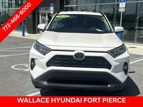 Used 2020 Toyota RAV4 XLE AWD/4WD image 4