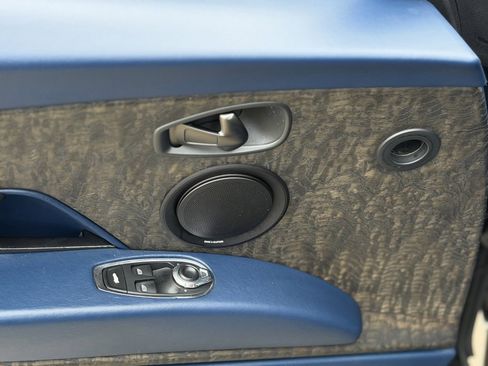 Used 2019 Aston Martin DB11 Volante image 34