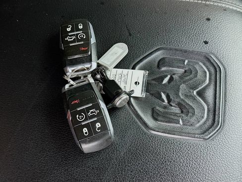 Used 2022 RAM 2500 Laramie AWD/4WD image 34