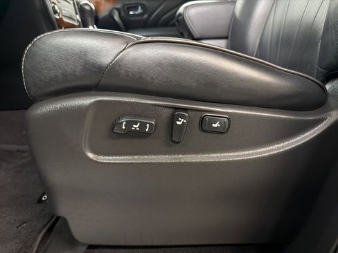 Used 2015 INFINITI QX80 2WD w/ Deluxe Technology Package image 16