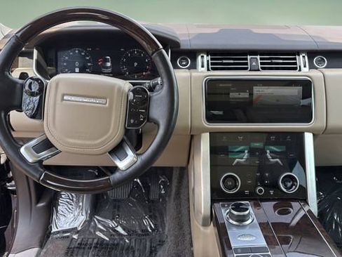 Used 2019 Land Rover Range Rover Long Wheelbase Supercharged image 9