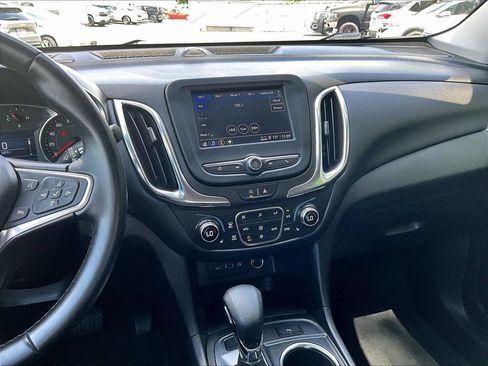 Used 2024 Chevrolet Equinox LT AWD/4WD image 17