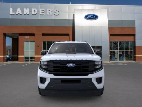 New 2026 Ford Expedition Active RWD image 6