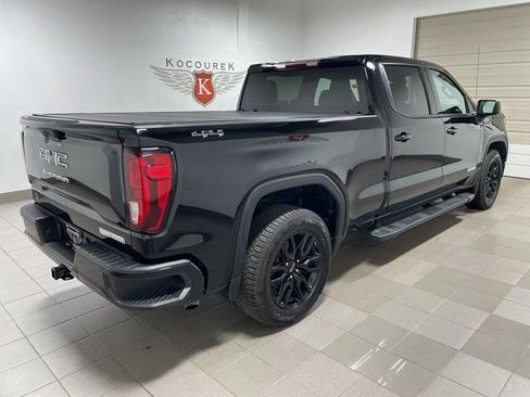 Used 2023 GMC Sierra 1500 Elevation w/ LPO, Elevation Black Package AWD/4WD image 6