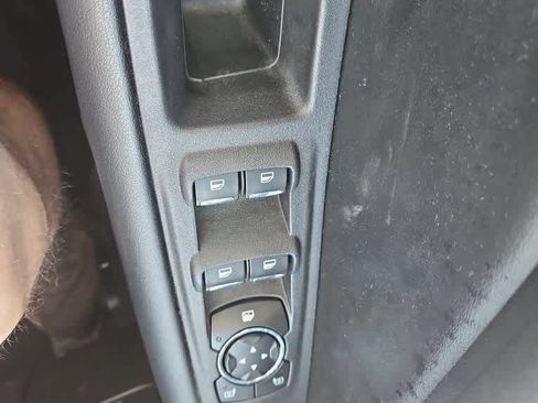 Used 2021 Ford Edge ST-Line FWD image 18