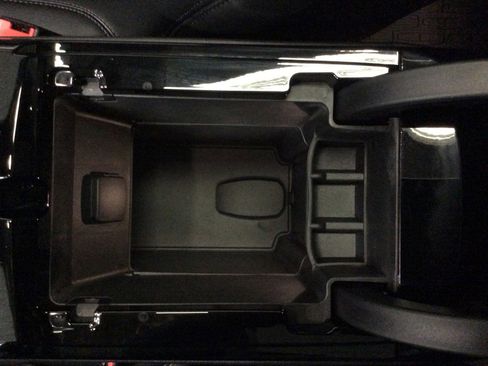 Used 2023 Lincoln Nautilus Reserve image 34