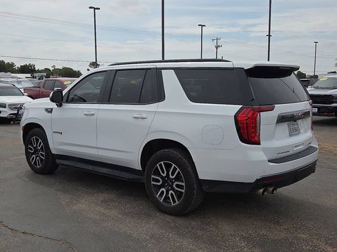 Used 2024 GMC Yukon AT4 AWD/4WD image 3