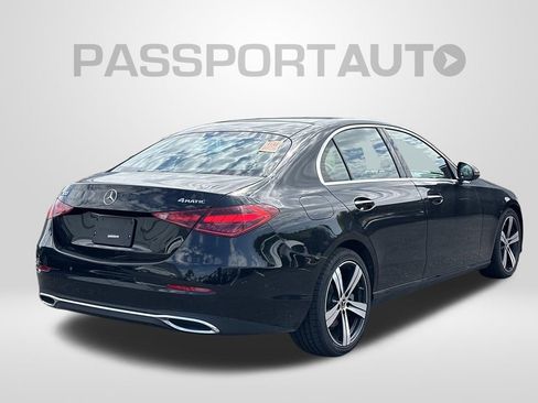 Used 2025 Mercedes-Benz C 300 4MATIC Sedan image 5