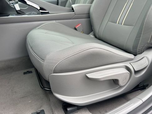 New 2026 Hyundai Elantra SEL Sport FWD image 12