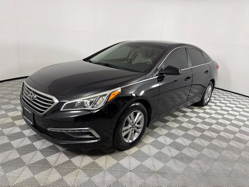 Used 2015 Hyundai Sonata SE w/ Option Group 09 FWD image 7
