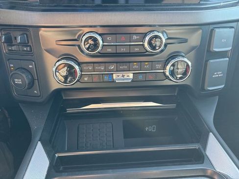 Used 2026 Ford F450 Platinum w/ FX4 Off-Road Package AWD/4WD image 17