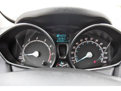 Used 2016 Ford Fiesta SE image 16