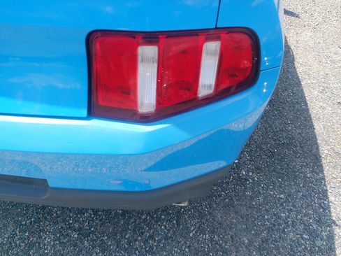 Used 2011 Ford Mustang GT Premium w/ 401A Rapid Spec Order Code RWD image 15
