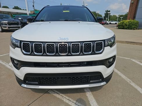 Certified 2023 Jeep Compass Limited AWD/4WD image 6