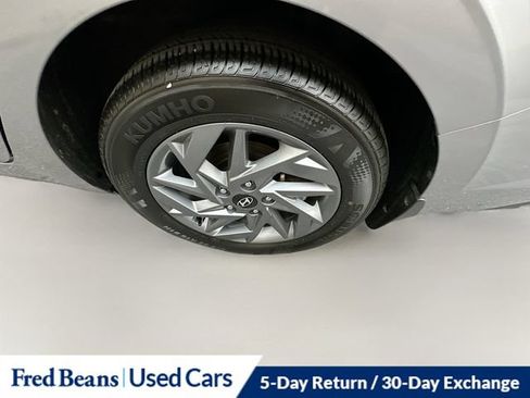 Used 2025 Hyundai Elantra Hybrid FWD image 40