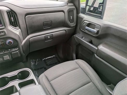 Used 2025 Chevrolet Silverado 2500 Custom w/ Custom Value Package image 20