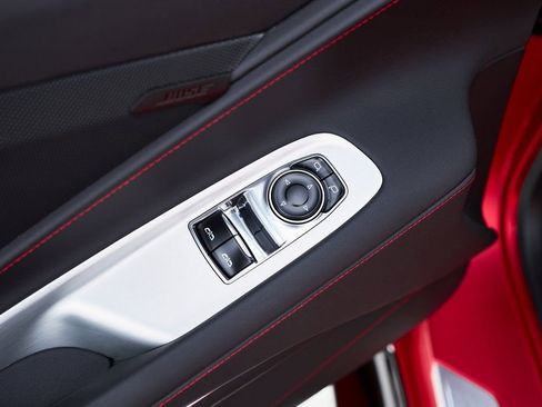 Used 2020 Chevrolet Corvette Stingray Coupe w/ 1LT image 33