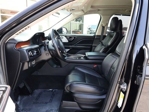 Used 2020 Lincoln Aviator Grand Touring w/ Equipment Group 302A AWD/4WD image 4