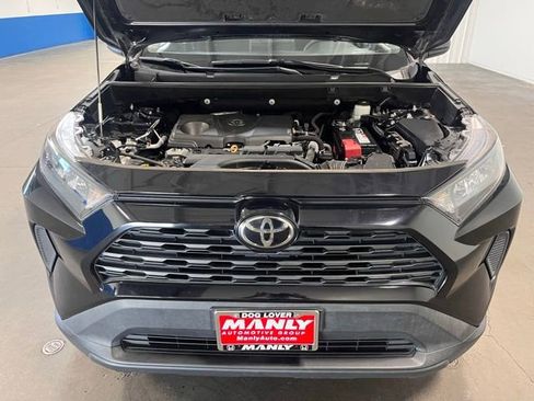 Used 2021 Toyota RAV4 LE w/ Carpet Mat Package (TMS) image 9