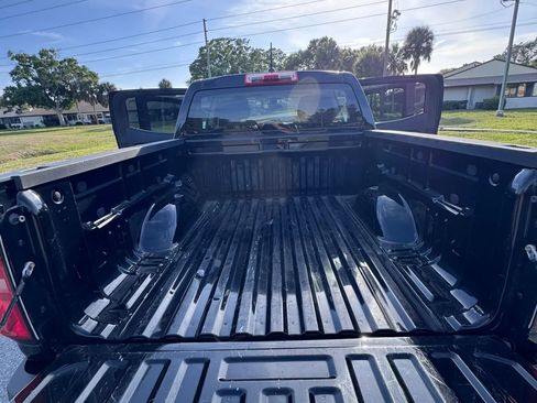 Used 2017 Chevrolet Colorado W/T w/ WT Convenience Package RWD image 27