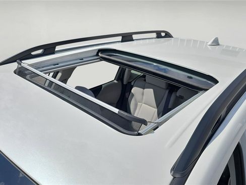 Used 2023 Subaru Forester Premium image 32