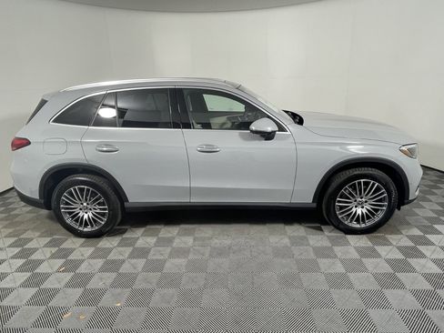 New 2026 Mercedes-Benz GLC 300 image 6