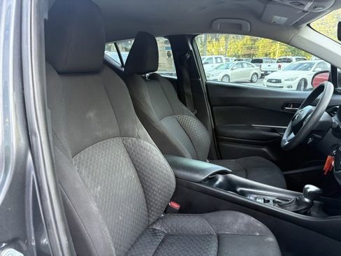 Used 2021 Toyota C-HR LE image 33