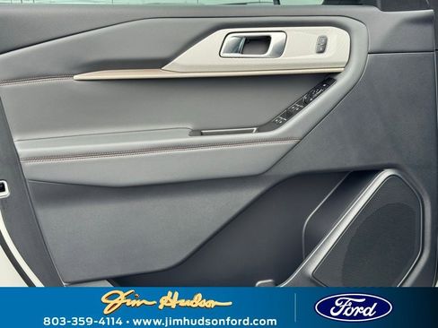 New 2026 Ford Explorer Active w/ Active Comfort Package image 13