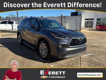Used 2022 Toyota Highlander Platinum