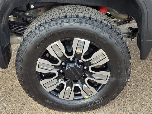 New 2026 GMC Sierra 2500 Denali w/ Denali Reserve Package AWD/4WD image 7