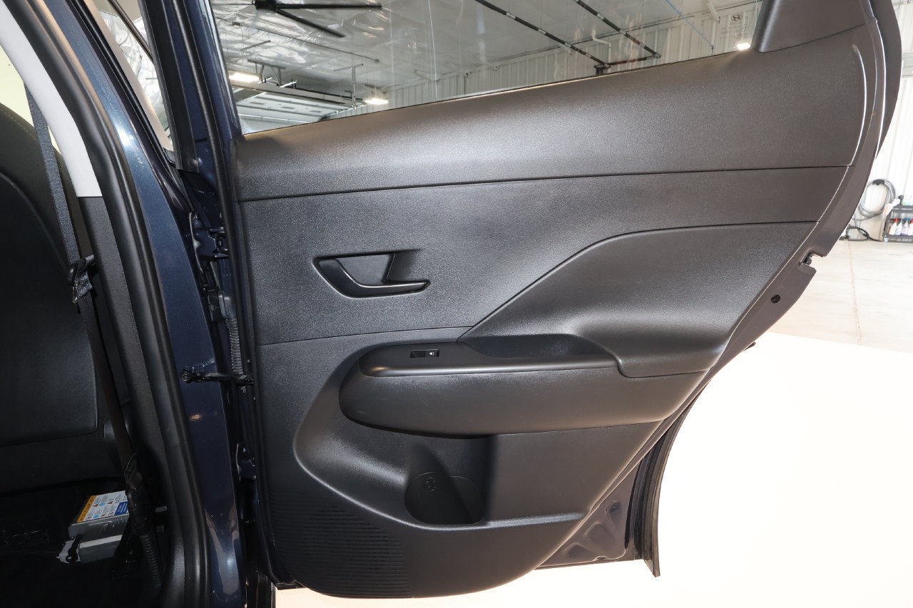 Used 2025 Hyundai Kona SEL AWD/4WD image 19