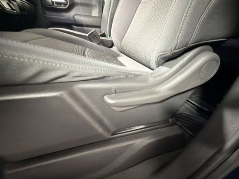 Used 2022 Chevrolet Silverado 1500 Custom image 14