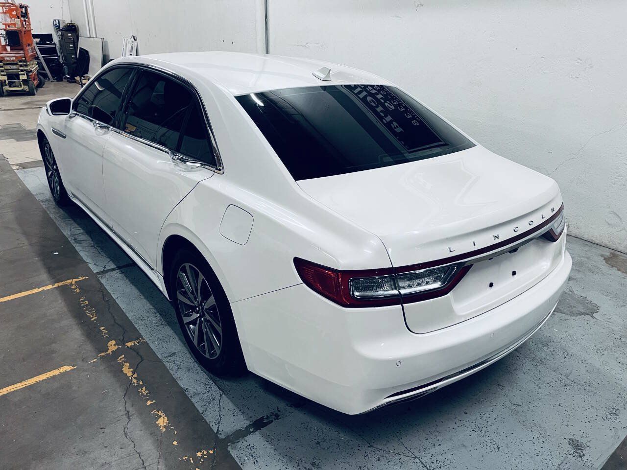 Used 2019 Lincoln Continental Premiere FWD image 5