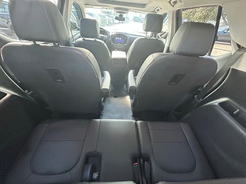 Used 2019 Chevrolet Traverse Premier w/ Driver Confidence II Package image 39