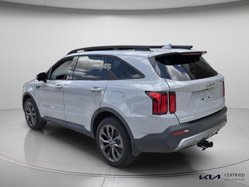 Certified 2023 Kia Sorento SX Prestige AWD/4WD image 8