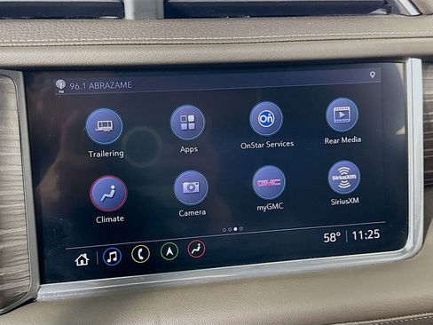 Used 2021 GMC Yukon XL Denali w/ Denali Premium Package AWD/4WD image 43