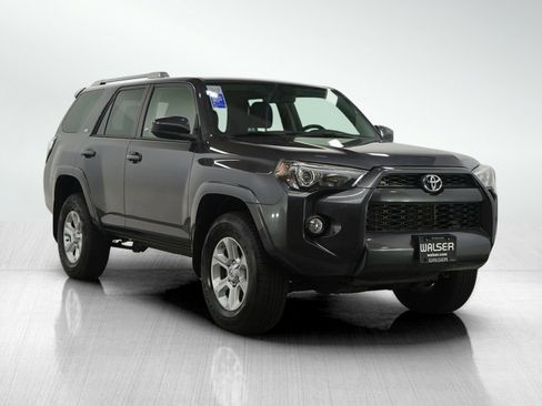 Used 2018 Toyota 4Runner SR5 image 7