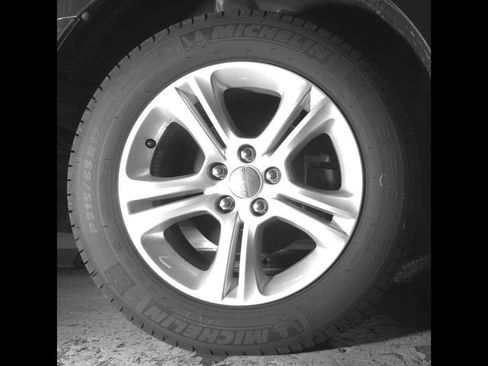 Used 2019 Dodge Charger SXT RWD image 12