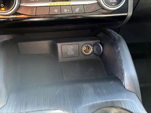 Used 2022 Ford Escape SE w/ Convenience Package AWD/4WD image 19