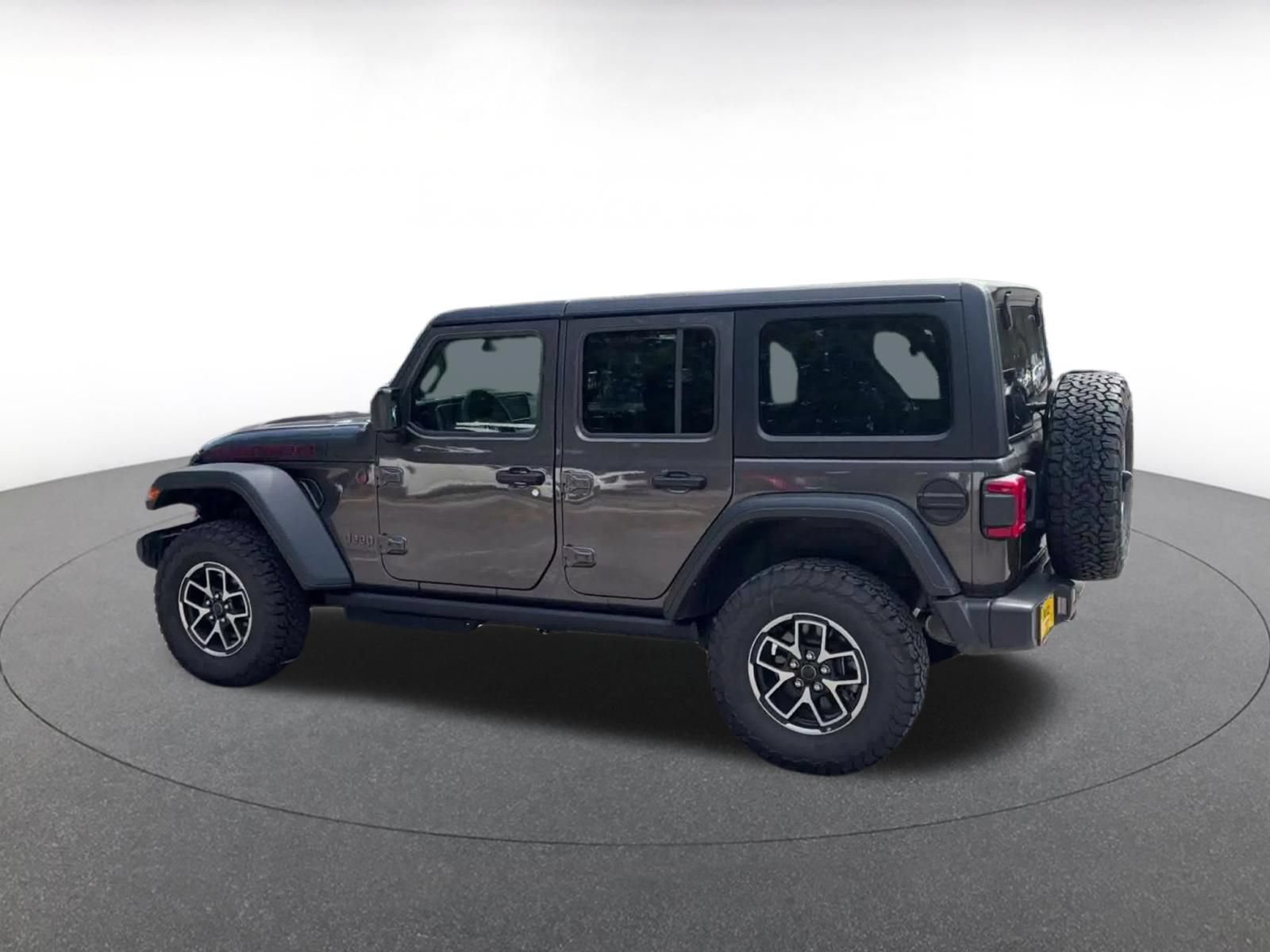 Used 2026 Jeep Wrangler Unlimited Rubicon AWD/4WD image 9