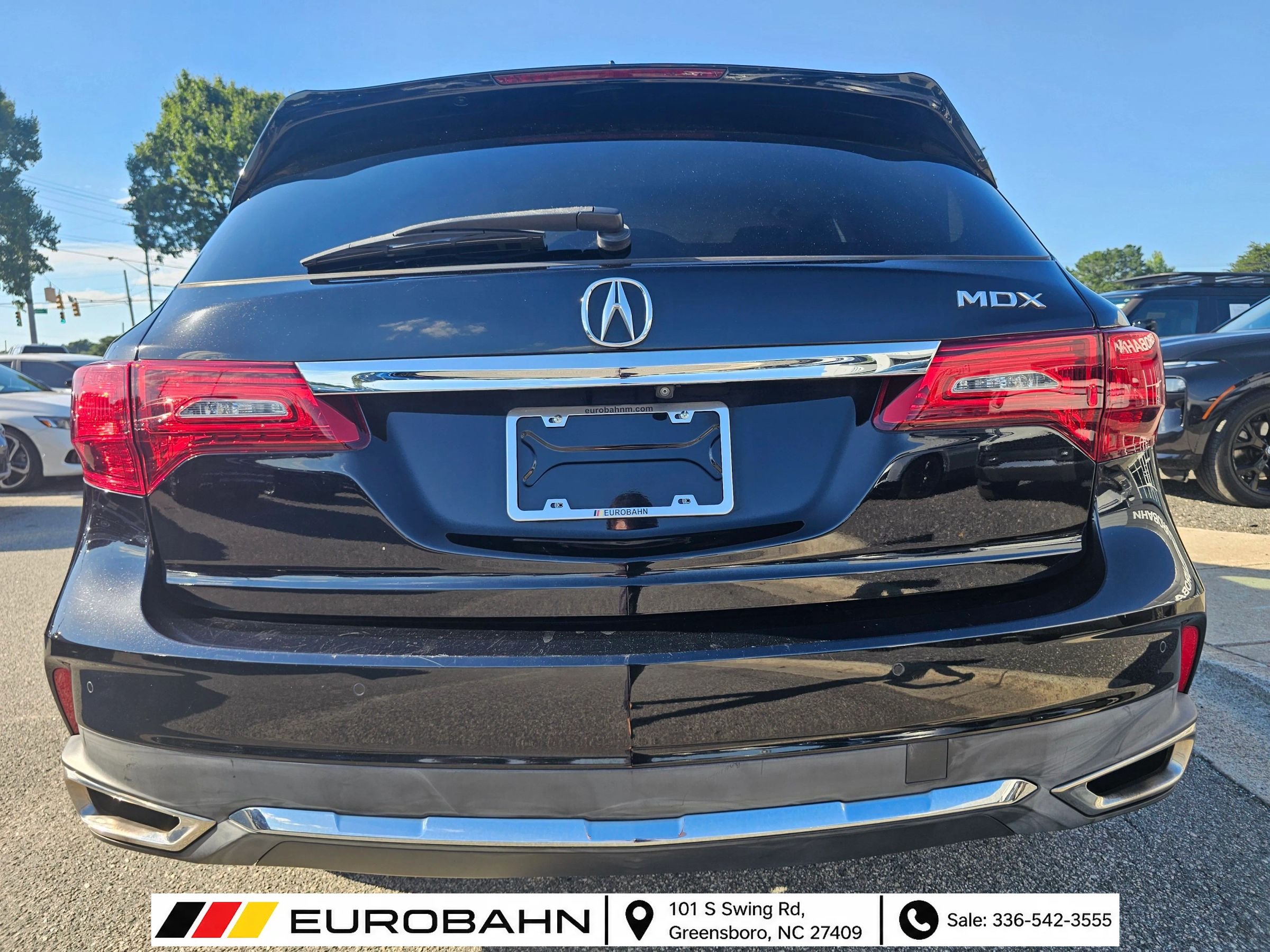 Used 2020 Acura MDX w/ Technology Package FWD image 4