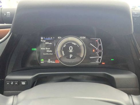 Used 2025 Lexus ES 300h w/ Premium Package image 26