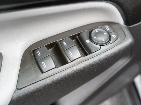 Used 2024 Chevrolet Equinox LS w/ LS Convenience Package AWD/4WD image 17